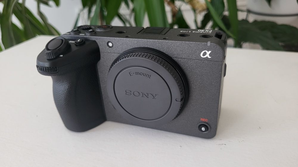 Відеокамера Sony FX30