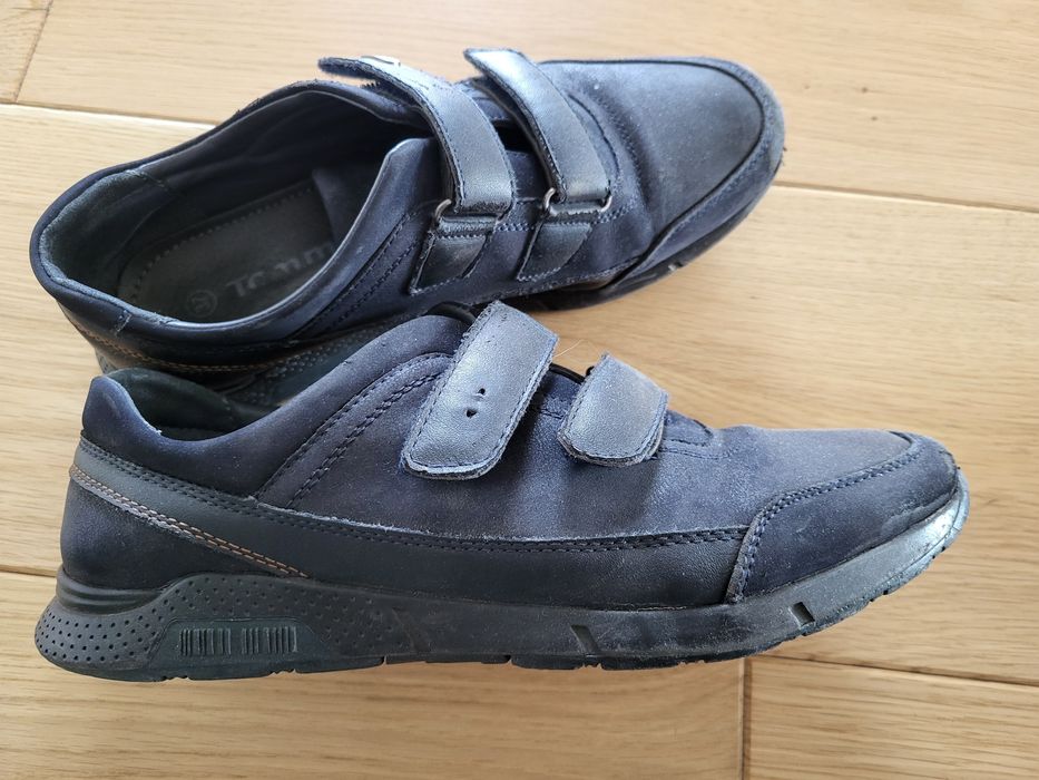 Buty chłopięce ciemno granatowe rozm. 37, wkładka 23 cm