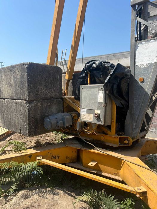 Grua Potain GMH 15X17