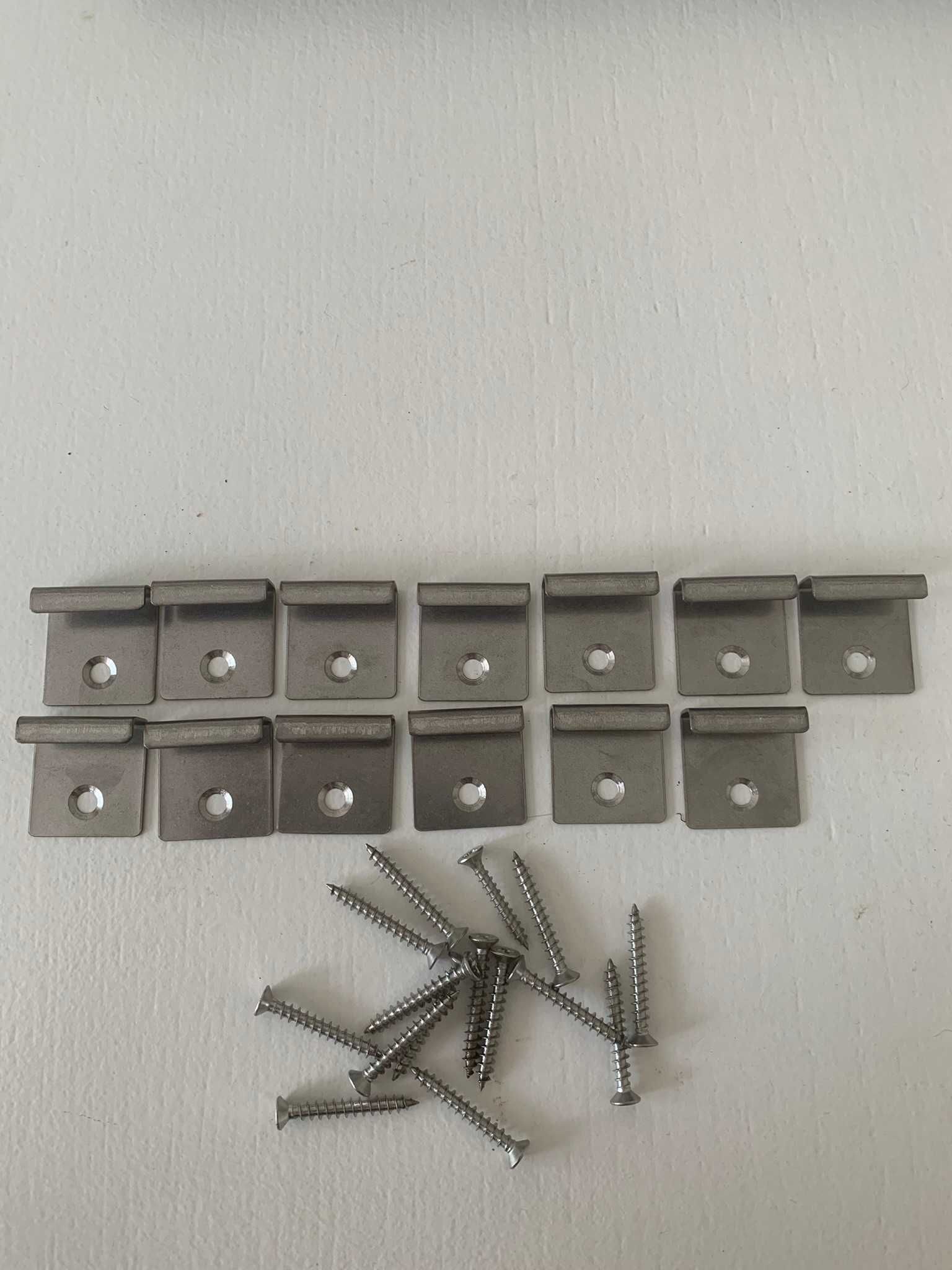 SEQO klips startowy do deski tarasowej ze śrubą inox AKS-1