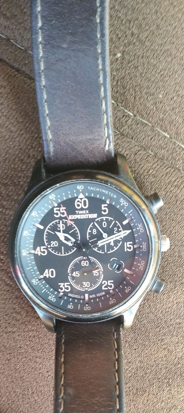 Подам Мужские Часы  Timex Expedition  Tx 49905 в идеальном состоянии.