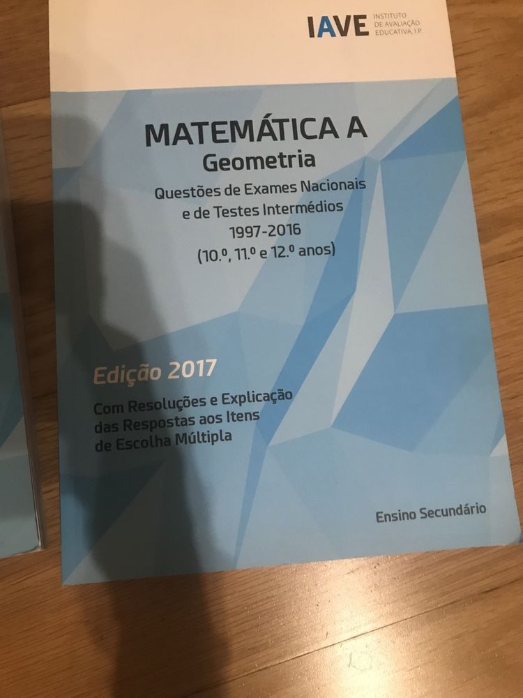 Livros Exercícios IAVE, Matemática A, 10.º 11.º 12.º (3 Volumes)