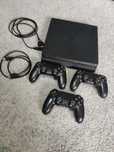 Play station 4 slim