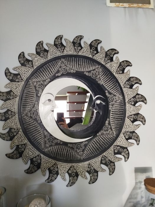 Espelho lua preto e branco