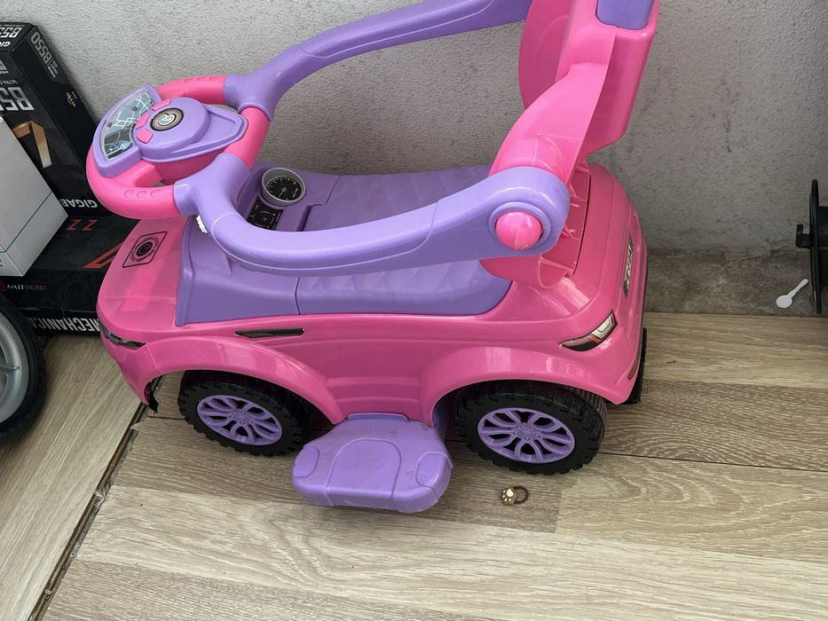 Детская машинка каталка