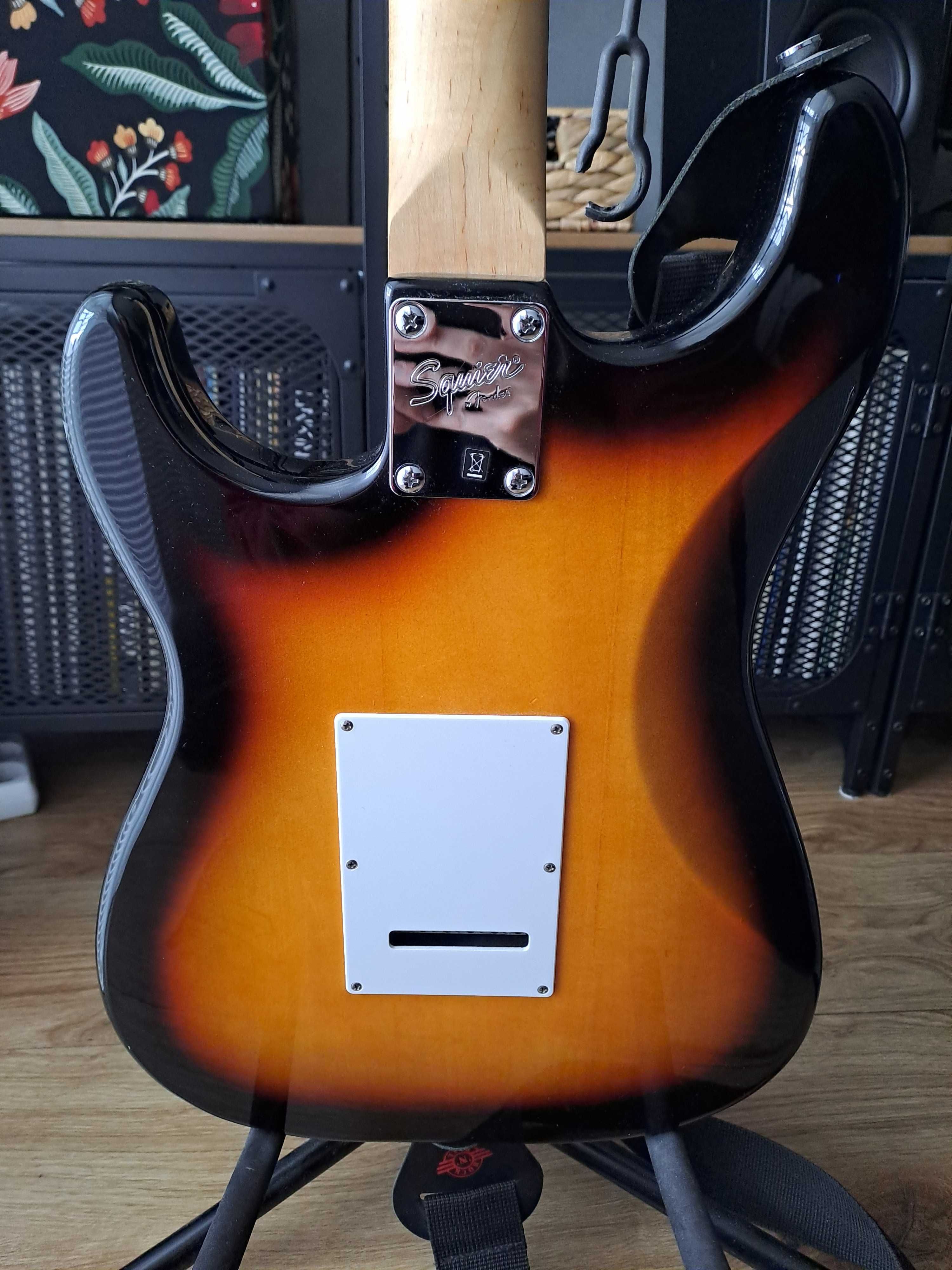 Zestaw Squier Fender Bullet Stratocaster Mustang I