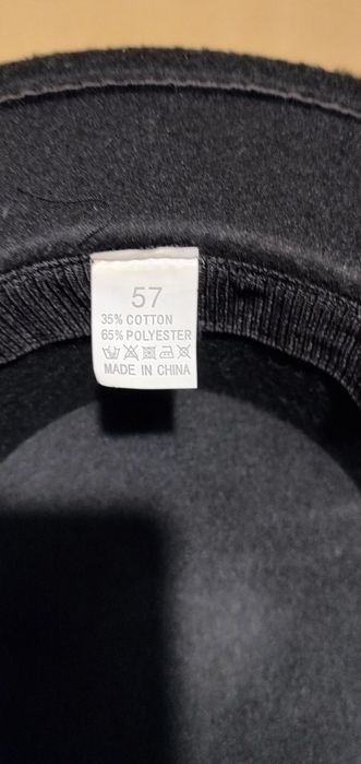 Шляпа черная
размер 57
можно для карнавала