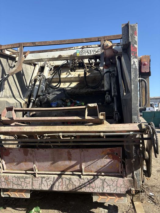 Сміттєвоз renault premium