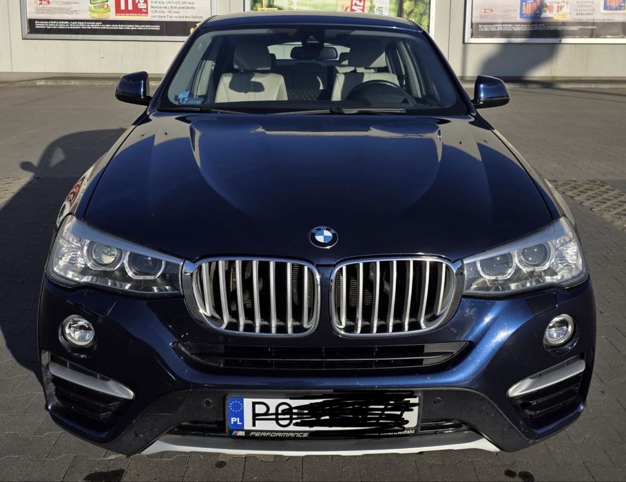 Samochód BMW X4 2016 r