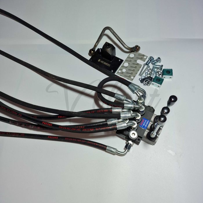 Rozdzielacz 3 Sekcyjny C-360 Ursus Zewnętrzny Hydrauliczny Kpl.