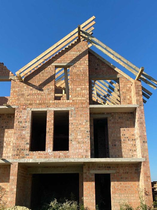 Таунхаус з гаражем, 3 поверхи, 145м.кв.