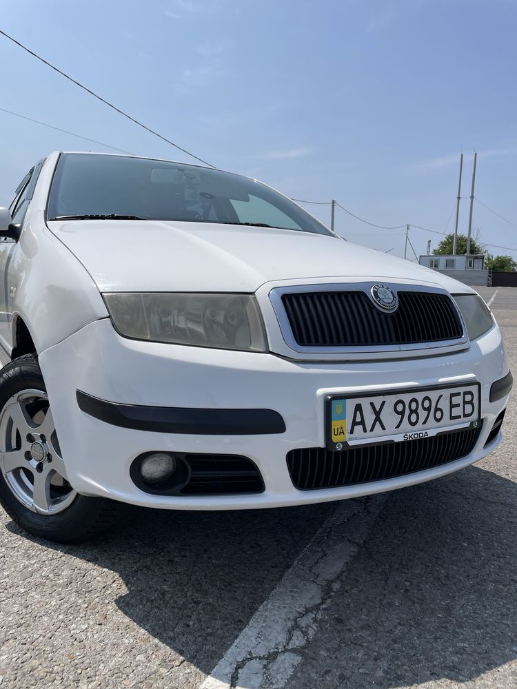Продам Skoda Fabia 2008, 1.4 , Газ/бензин + резина в подарок