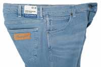 Spodnie Wrangler Greensboro Whitewater W36 L36 W15QJX31R