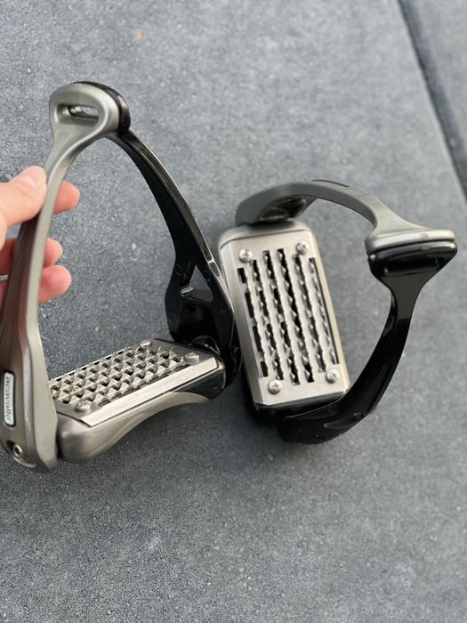 Strzemiona Acavallo Opera