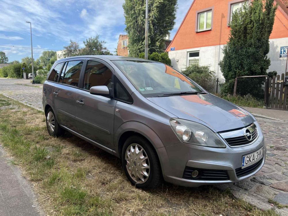 Opel Zafira 1.9 cdti automat 7 osób