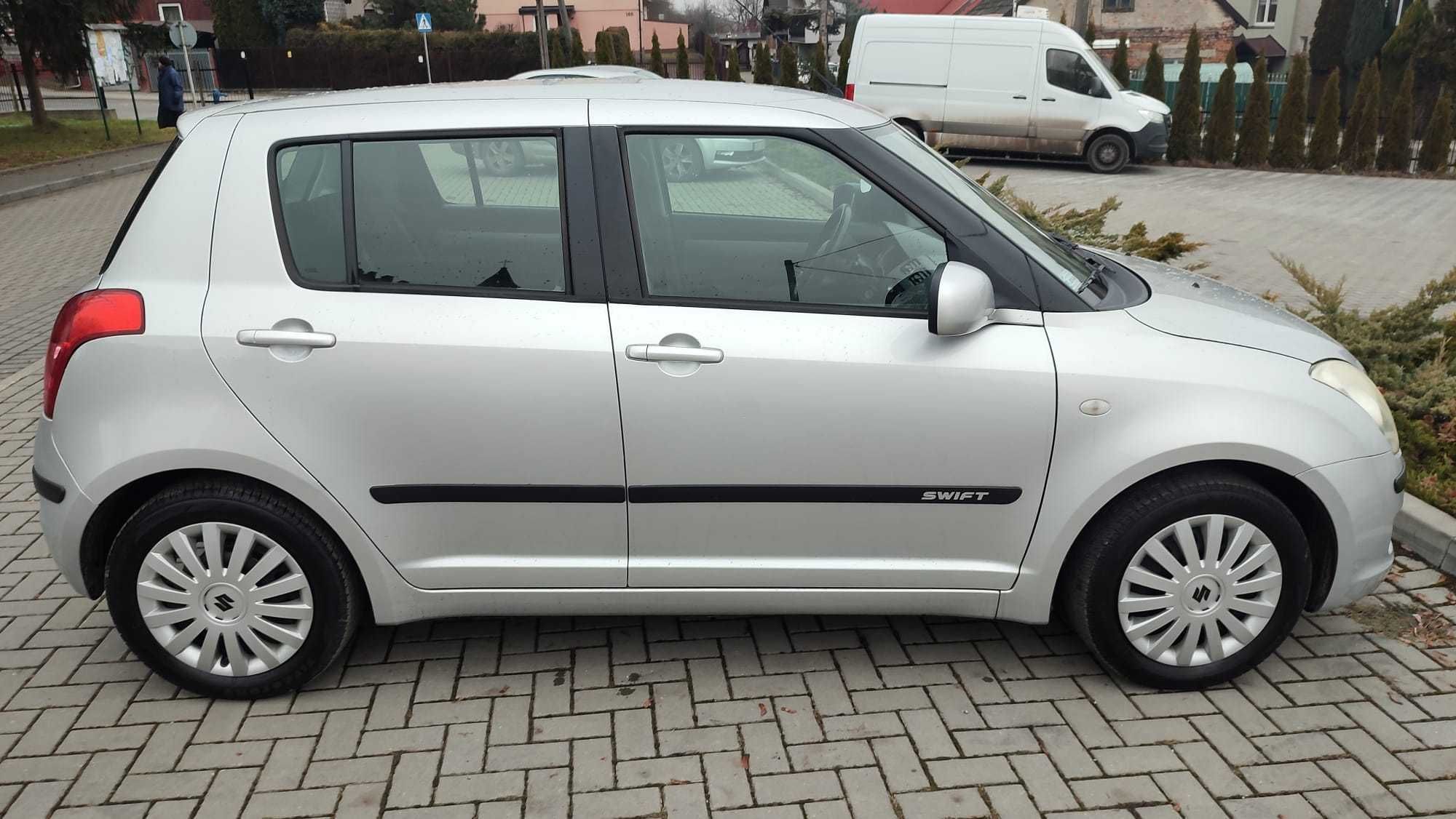 Suzuki Swift 1.3 benzyna