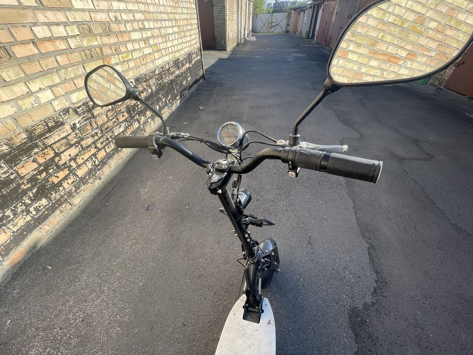 Електросамокат з сидінням Didi Thurau (можливий невеликий торг)