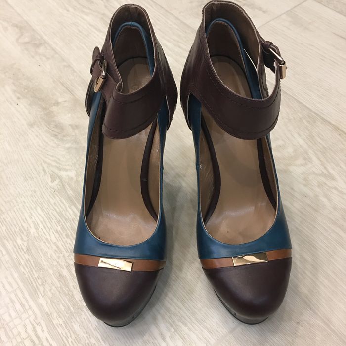 Продам туфли Glossi.(кожа)новые.