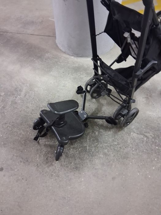 Prancha / scate para criança para ligar ao carro de passeio do irmão