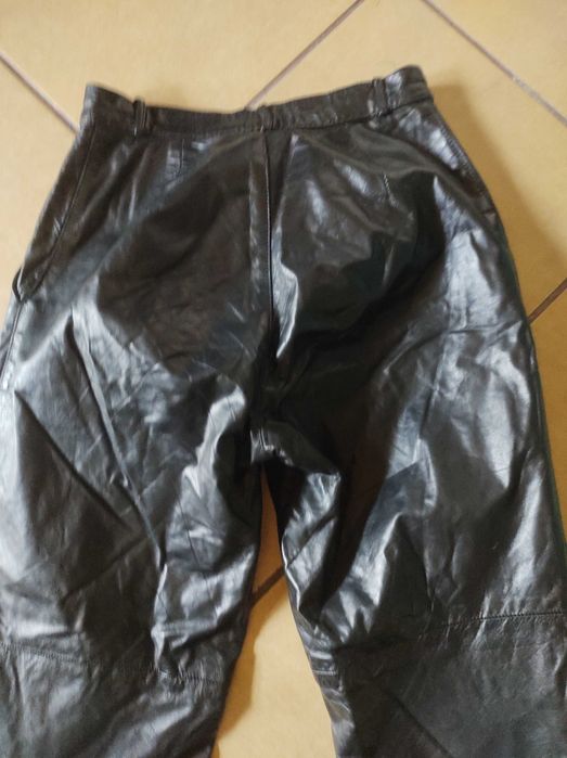 Made in spain spodnie cygaretki z naturalnej skóry XS s