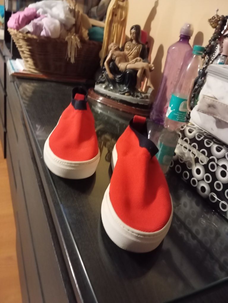 Sapatilhas usadas poucas vezes
