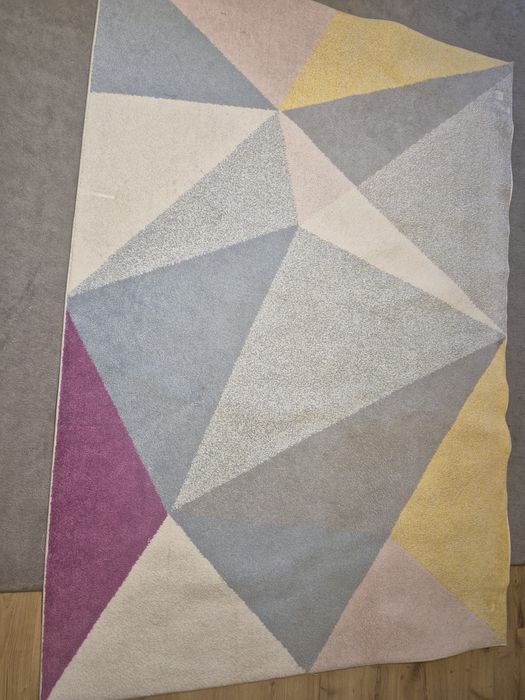 Dywan młodzieżowy dziecięcy 160x230 używany