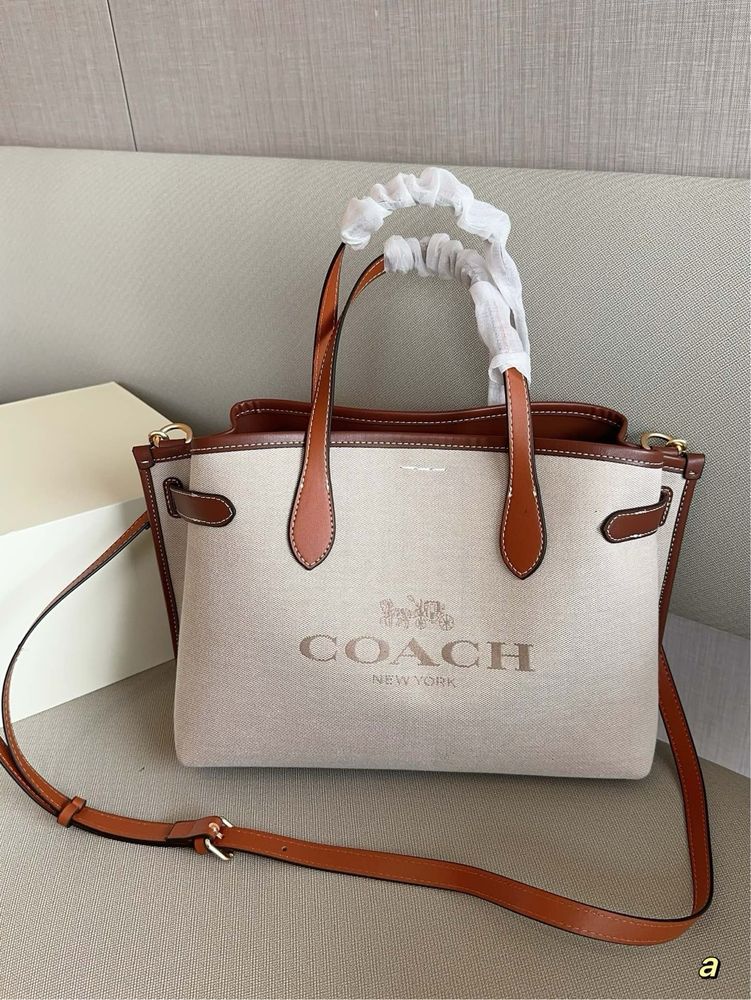 Сумка Coach Hanna Shoulder Bag