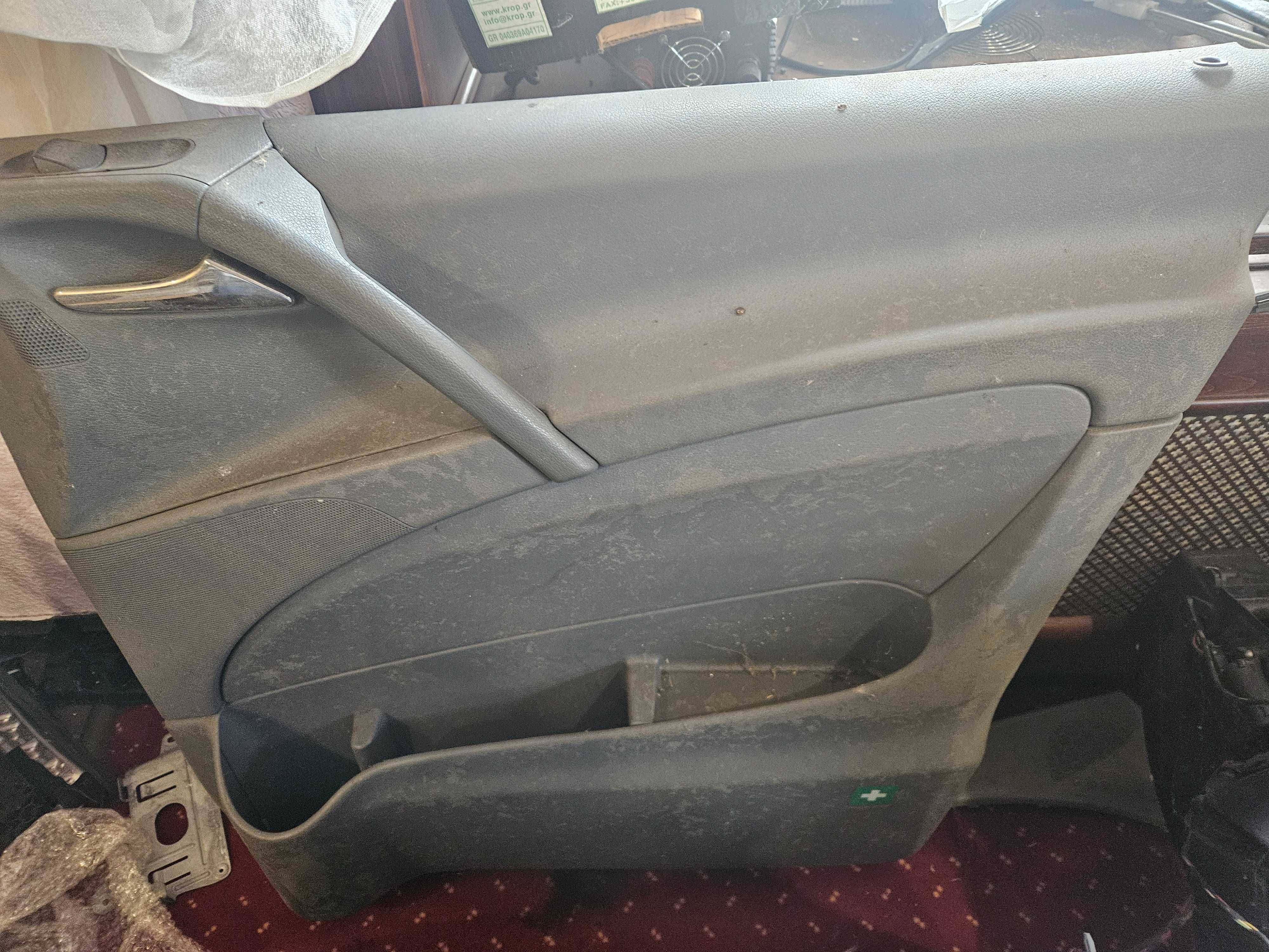 Boczki tapicerki drzwi przód tyl mercedes 639 vito viano