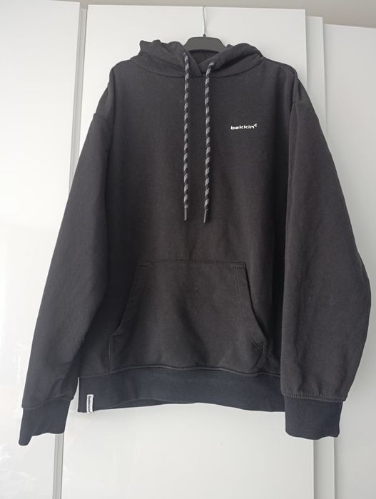 Bluza damska z kapturem kangurka Bekkin czarna