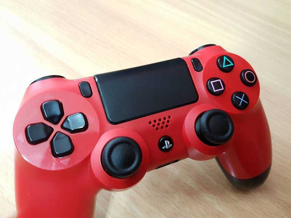 Kolekcja Padów do konsoli PS4, Pad PlayStation 4 Stan idealny NAPRAVVA