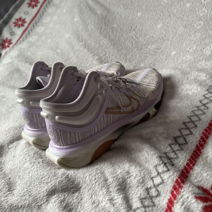 buty do koszykowki nike gt jump 2