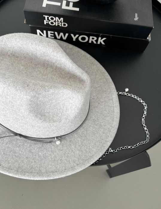 Вовняний капелюх Федора з декором і ланцюжком PEARL WOOL HAT сірий