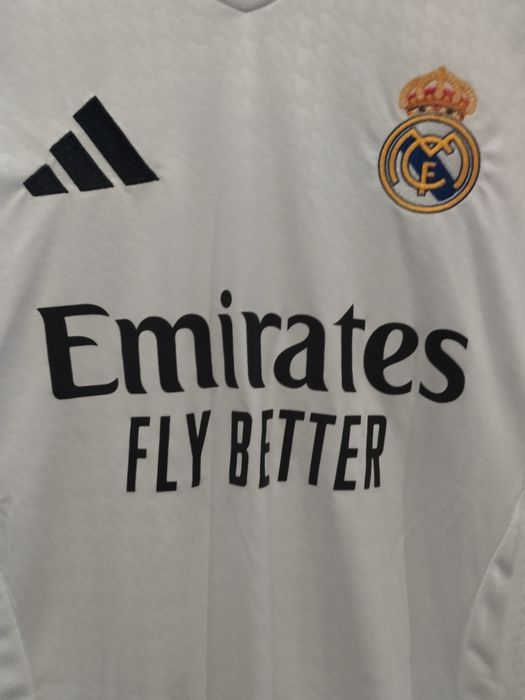 Camisola futebol Real Madrid jogador Mbappé