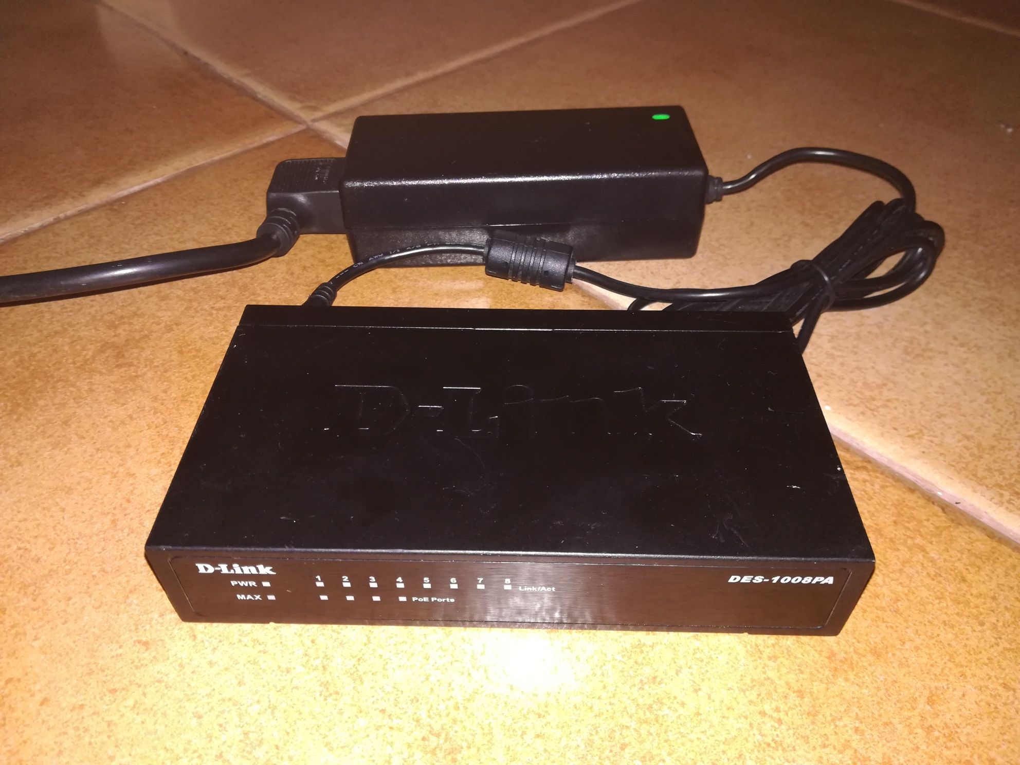 Switch D-Link DES-1008PA