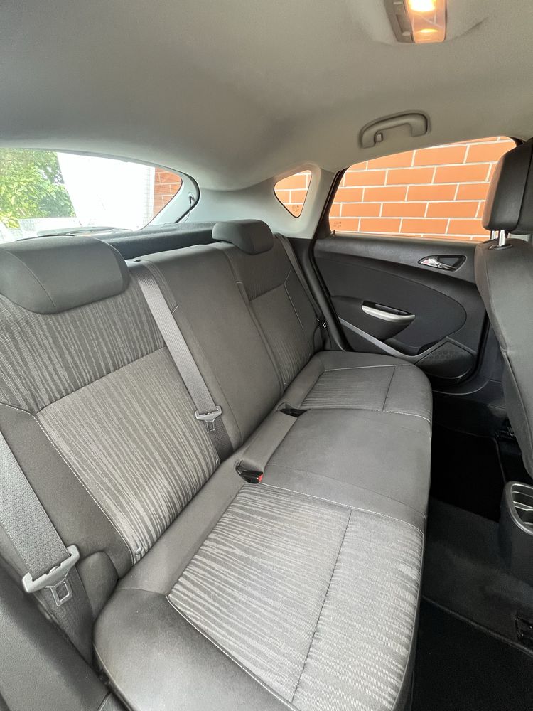 Opel Astra Cosmo 1.4