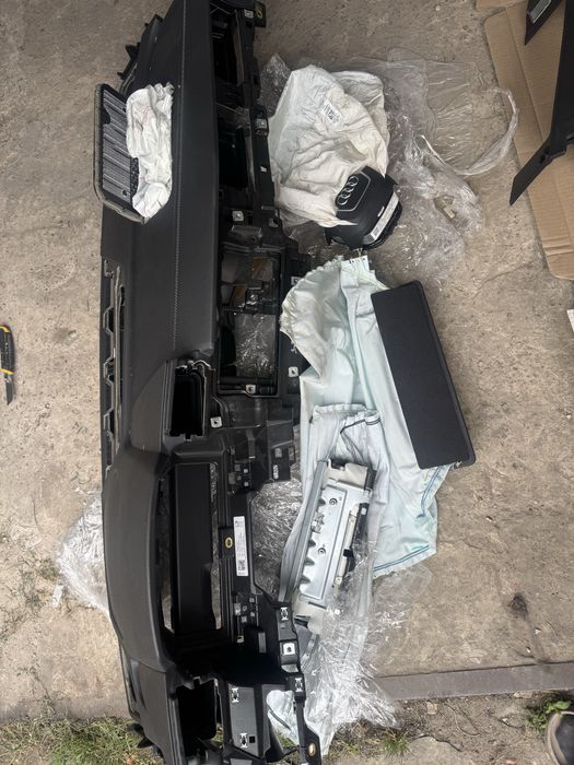 Продам комплект безопастности audi a3 8y airbag