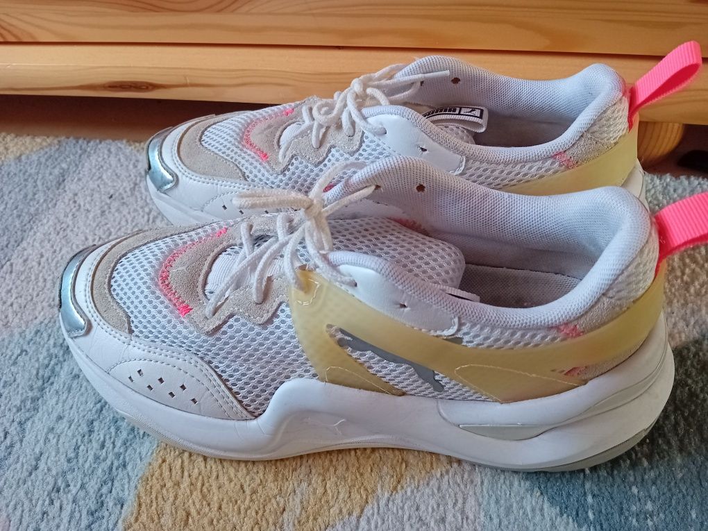 Buty PUMA białe 38,5