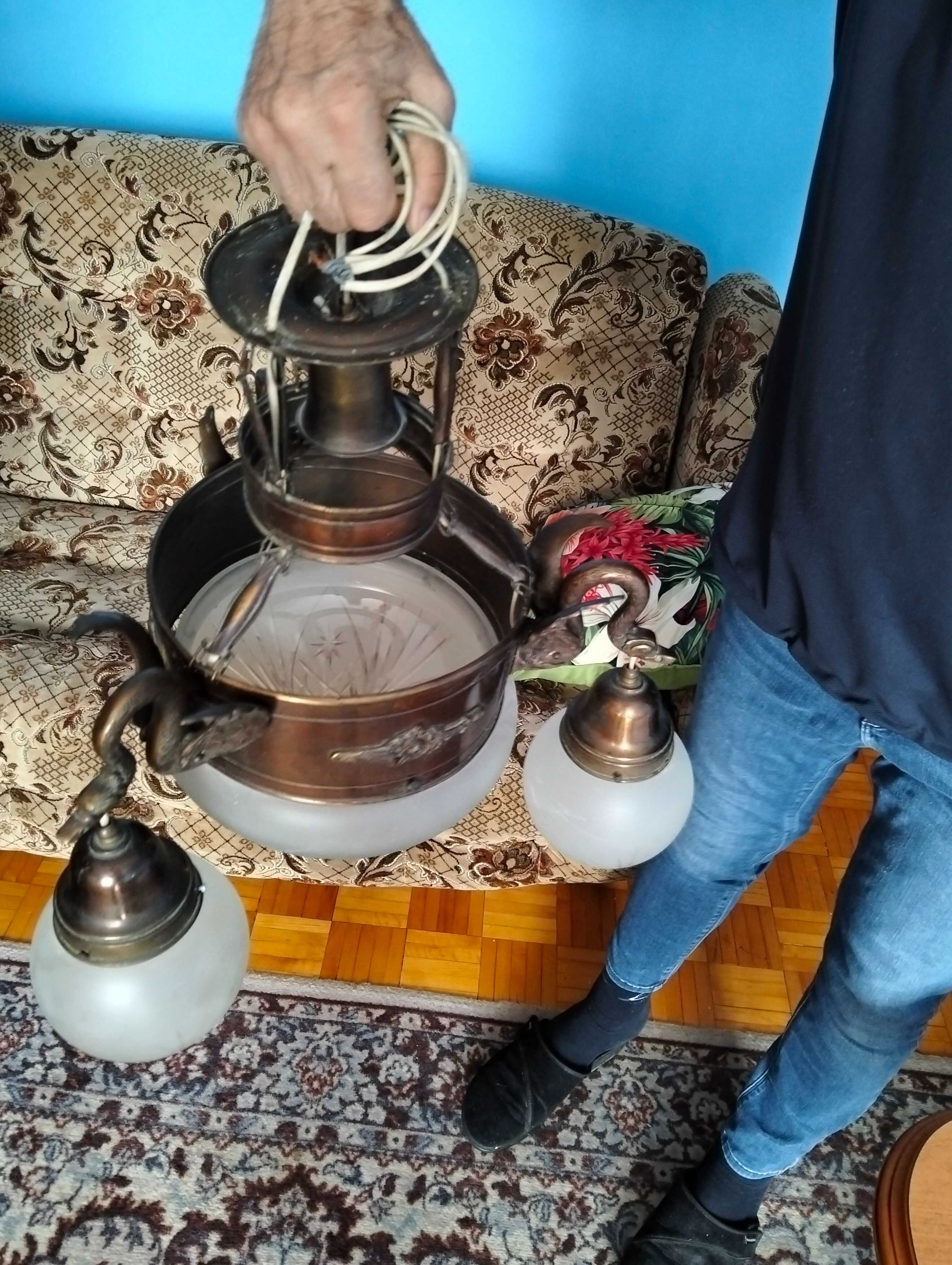 Przedwojenny żyrandol