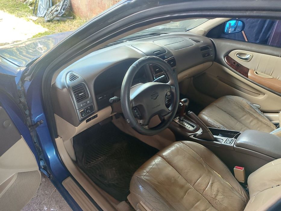 Nissan maxima a33
