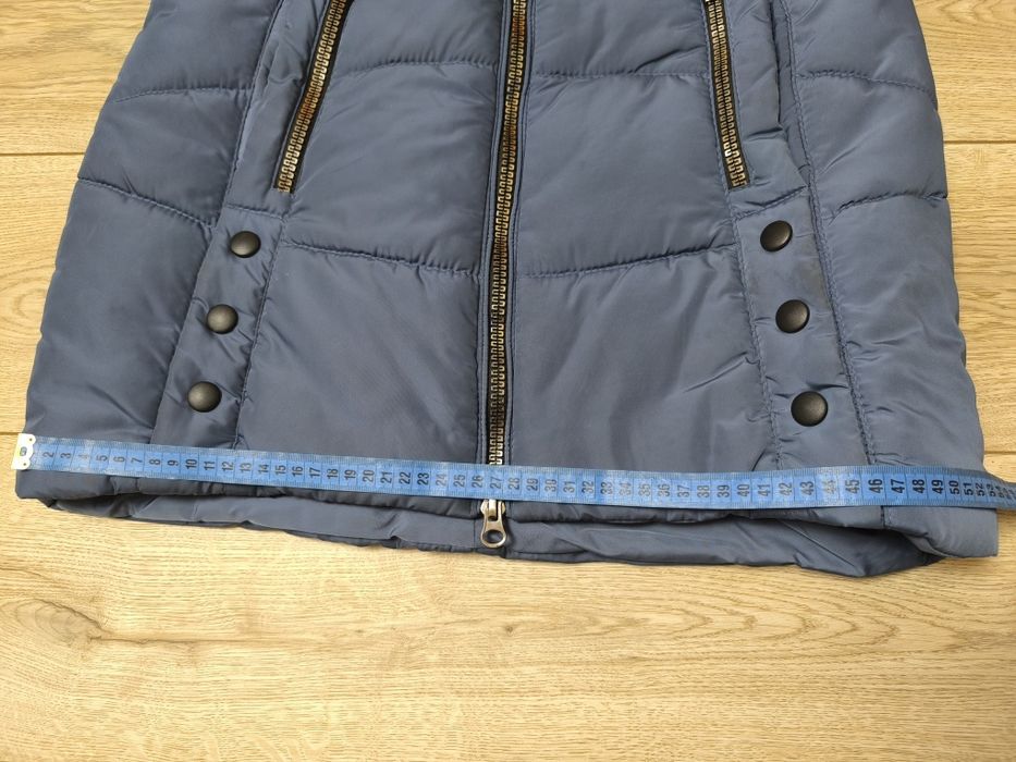 Зимова куртка на дівчинку підлітка