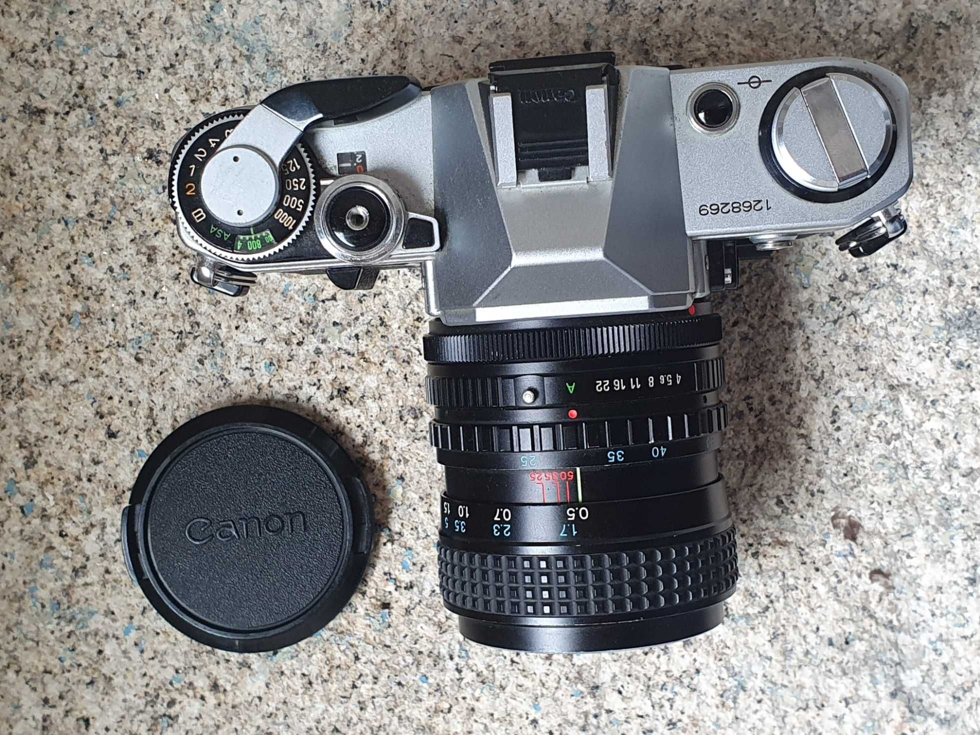 Canon AE-1 + lente FD 25-50mm f/4 (testada)