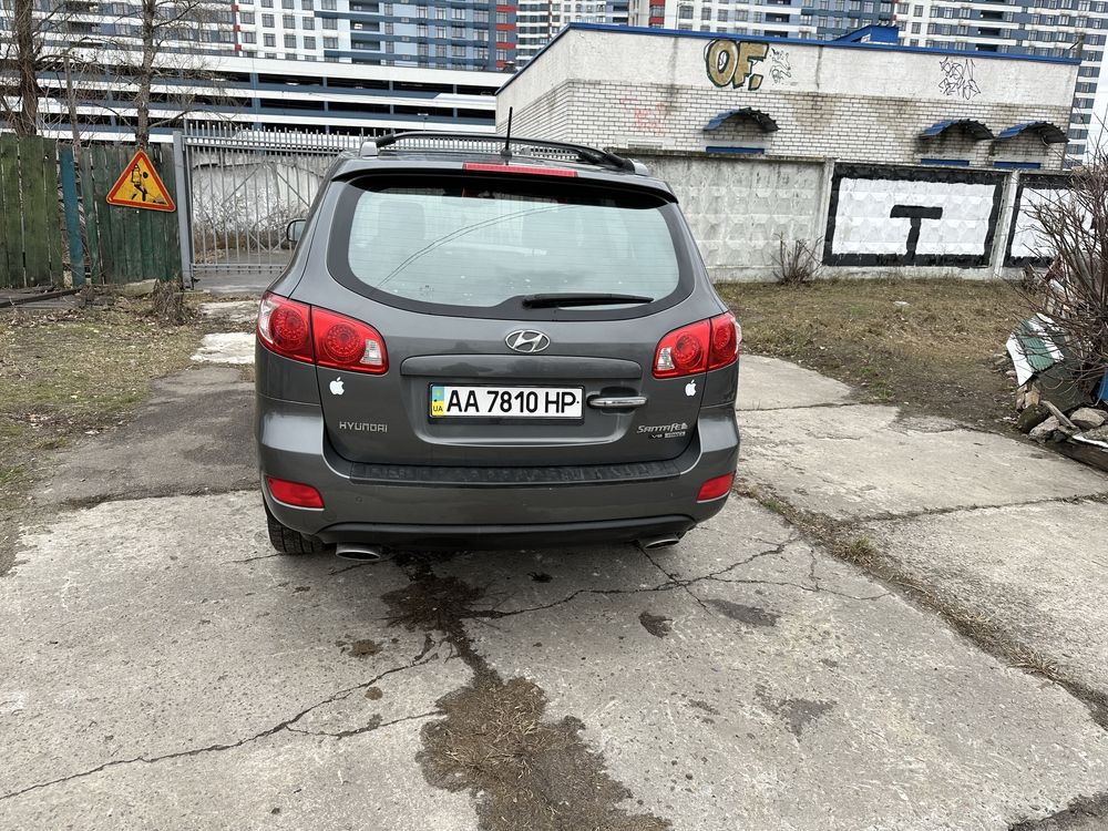 Продам Hyundai Santa Fe