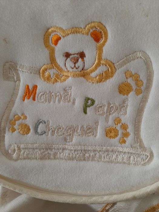 Babetes varios. Zara, maiorista, bordados a mao