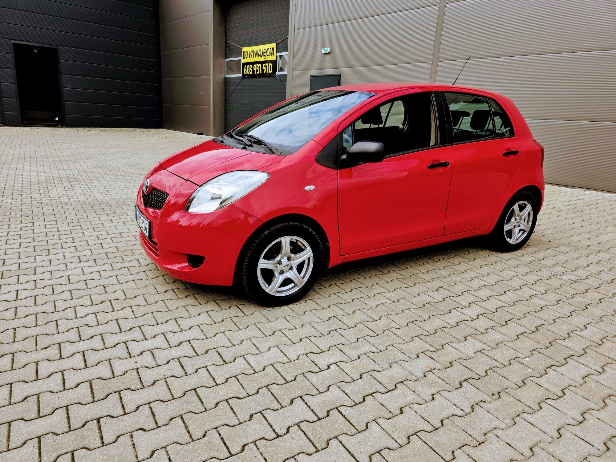 Toyota Yaris 1.3 benzyna Klima 5 drzwi 147.000km