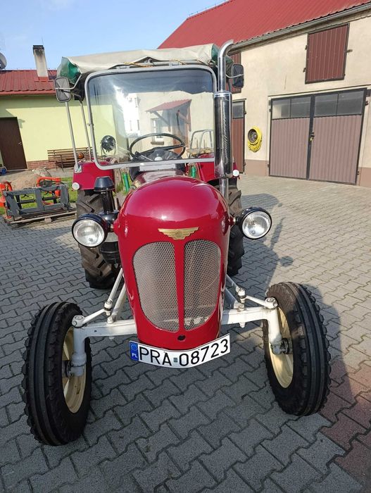 Ciągnik/Ursus C-328/1964/ Zarejestrowany