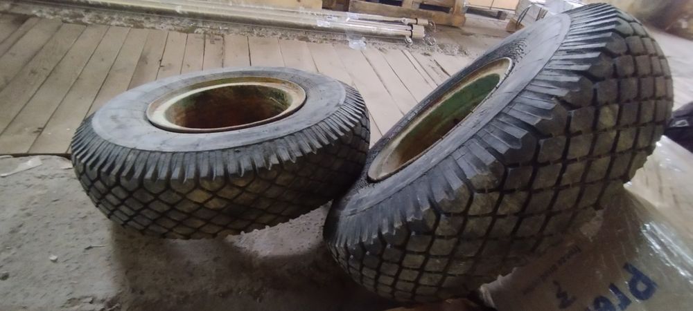 Нова покришка 8.25-15 до спец техніки