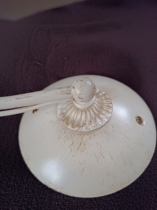 Lampa ścienna z abażurem