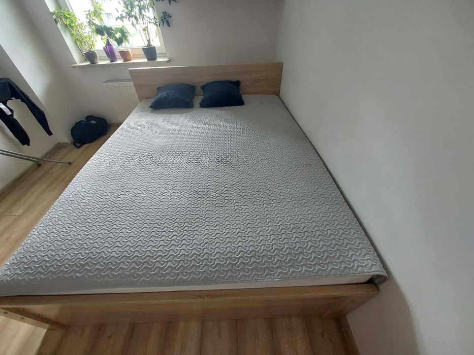 Łóżko sypialniane 200x160