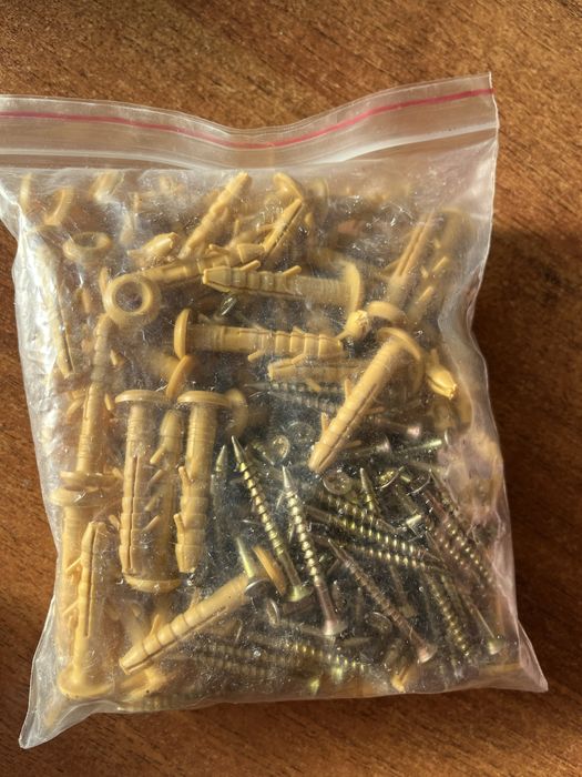 Продам Дюбель-цвях з комірцем