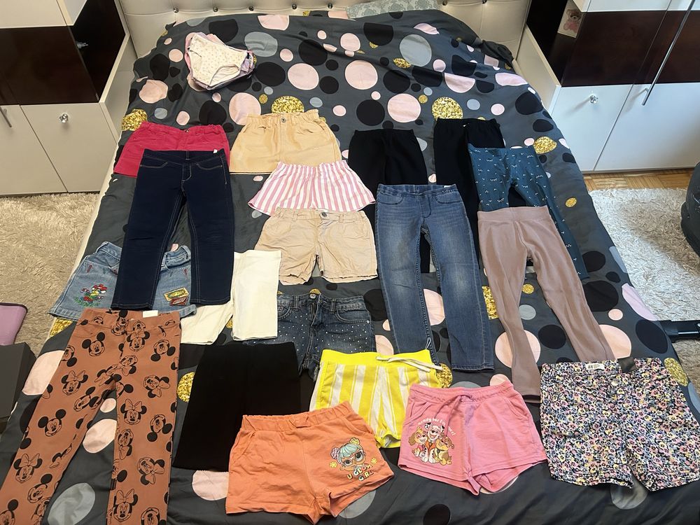 Spodenki dla dziewczynki 122 buty 28, 29